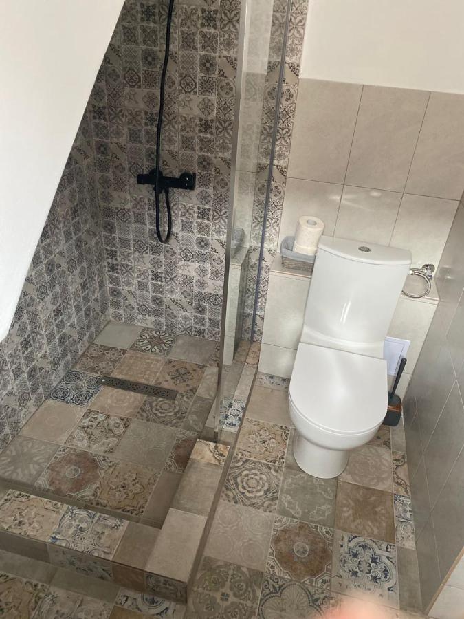la Bilal 2 Hotel Tuzla Bagian luar foto